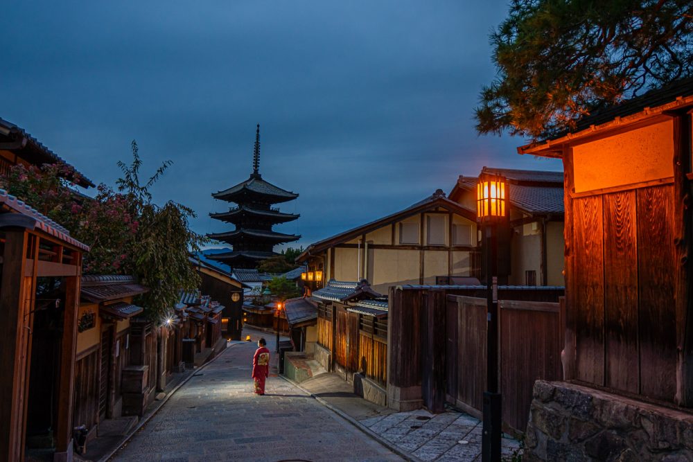 【京の夜景と着物撮影】_写真家右近倫太郎